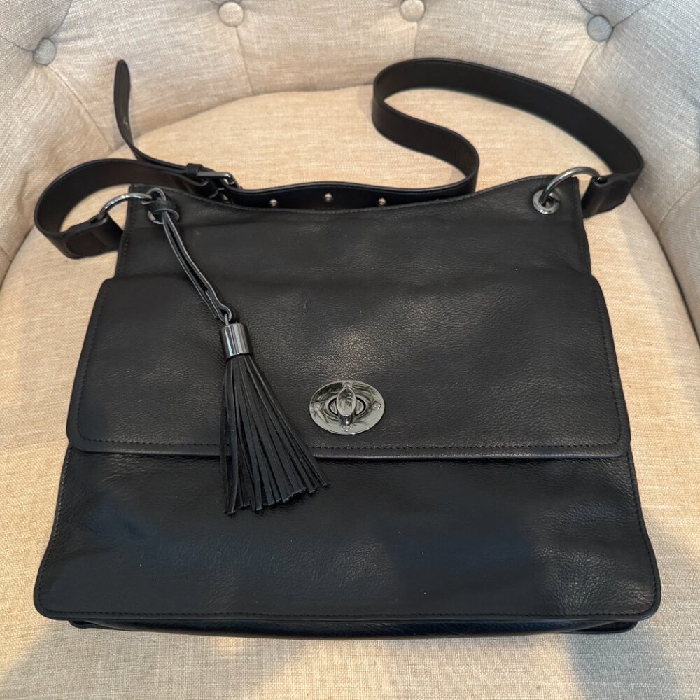 RACHEL Rachel Roy black 100% genuine leather flat crossbody bag/purse